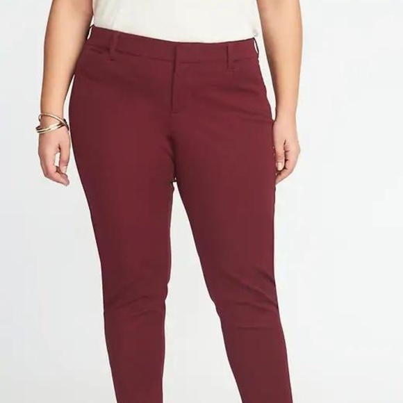 Old Navy Pants - Mid-Rise Slim Pockets Plus-Size Pixie Ankle Pants